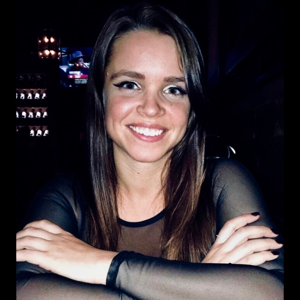 Meet your Posher, Kayla